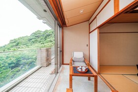 E Joy Inn Atami