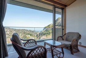 E Joy Inn Atami