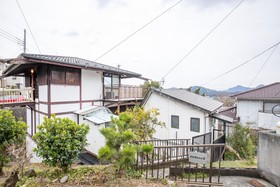Izu Ricca