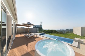 Crystal Villa