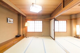 Snow Safari Inn by OYO Rooms