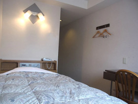 Purple Hotel Futsukaichi