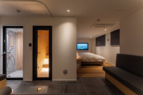 9 Hotel Tenjin