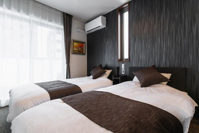Grand Base Tenjin