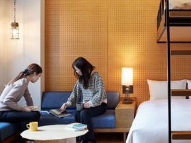 Lamp Light Books Hotel Fukuoka