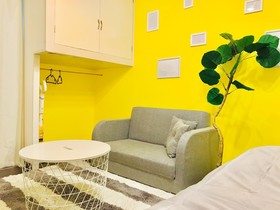 Local Nishijin Apartment