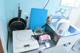 Local Nishijin Apartment