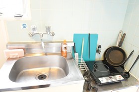 Local Nishijin Apartment