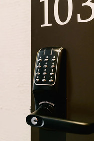 Ten Apartment Hotel