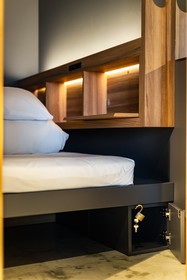 Unplan Fukuoka Hostel