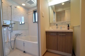 New Station Hotel Residence