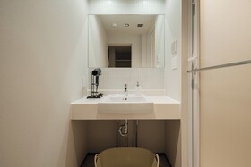Hotel Ninestates