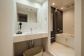 Hotel Ninestates