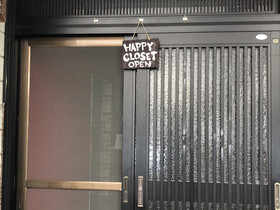 Happy Closet & Wasamon Hostel