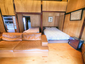 Sumitsugu House West
