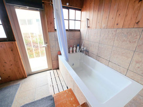 Sumitsugu House West