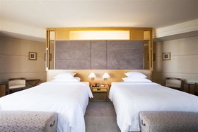 Phoenix Seagaia Ocean Tower