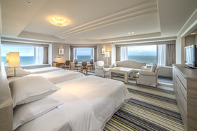 Phoenix Seagaia Ocean Tower