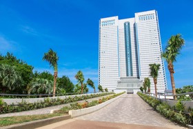 Phoenix Seagaia Ocean Tower