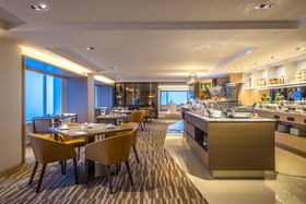 Phoenix Seagaia Ocean Tower
