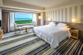 Phoenix Seagaia Ocean Tower