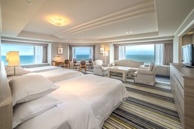 Phoenix Seagaia Ocean Tower