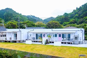 Shirahama Beach Garden