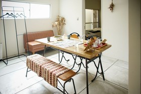 Route - Cafe and Petit Hostel