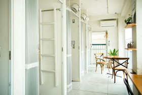 Route - Cafe and Petit Hostel