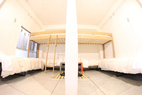 Route - Cafe and Petit Hostel