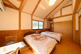 Yufuin Flore House