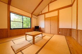 Yufuin Flore House