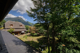 Yufuin Flore House