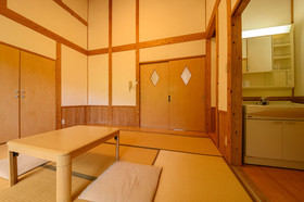 Yufuin Flore House