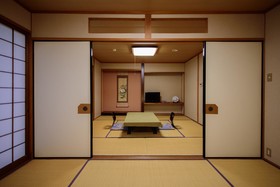 Yufuin Onsen Wafu Ryokan Tsuenosho