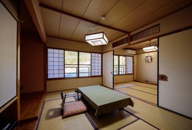 Yufuin Onsen Wafu Ryokan Tsuenosho
