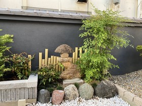 Amour Kobe East