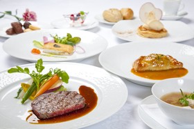 La Suite Kobe Harborland
