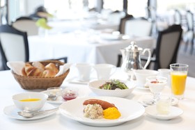 La Suite Kobe Harborland