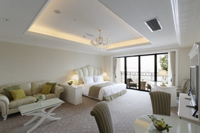La Suite Kobe Harborland
