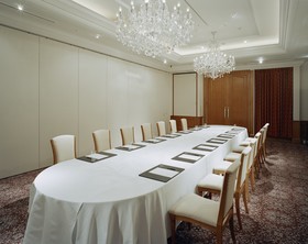 La Suite Kobe Harborland
