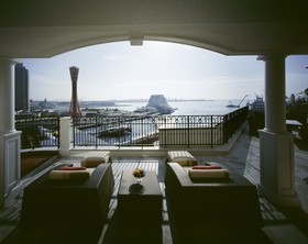 La Suite Kobe Harborland