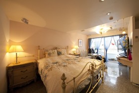 V Hotel