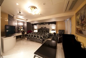 V Hotel