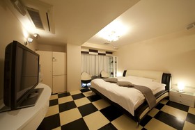 V Hotel
