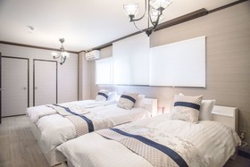 8INN Gojo Omiya