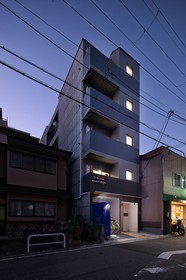 A&m House Enmachi Station