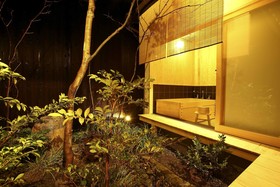 Campton 1 Ushitora