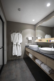 Cross Hotel Kyoto