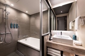 DoubleTree by Hilton Kyoto Station